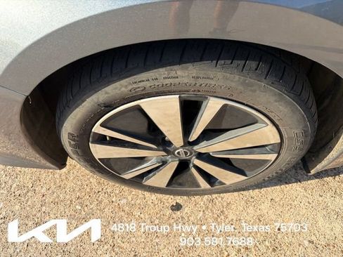 Used 2020 Nissan Altima 2.5 SL FWD image 4