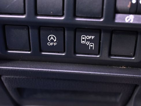 Used 2019 Subaru Forester Premium AWD/4WD image 19