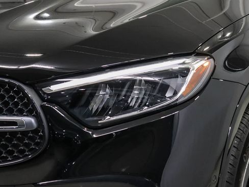 Certified 2026 Mercedes-Benz GLC 300 image 7