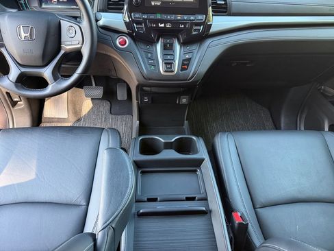 Used 2023 Honda Odyssey EX-L image 11