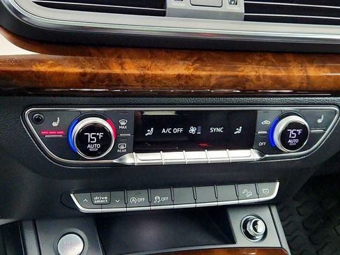 Used 2018 Audi Q5 2.0T Premium image 19