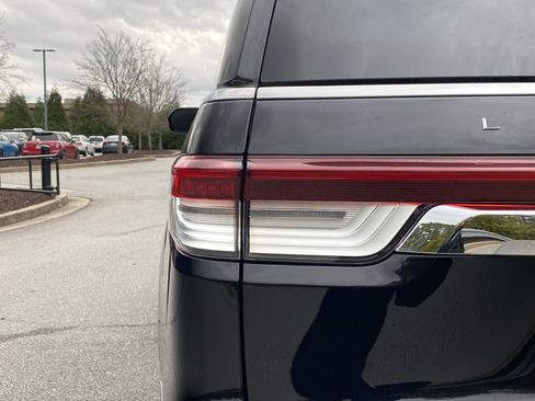 Used 2024 Lincoln Navigator L 4WD image 44