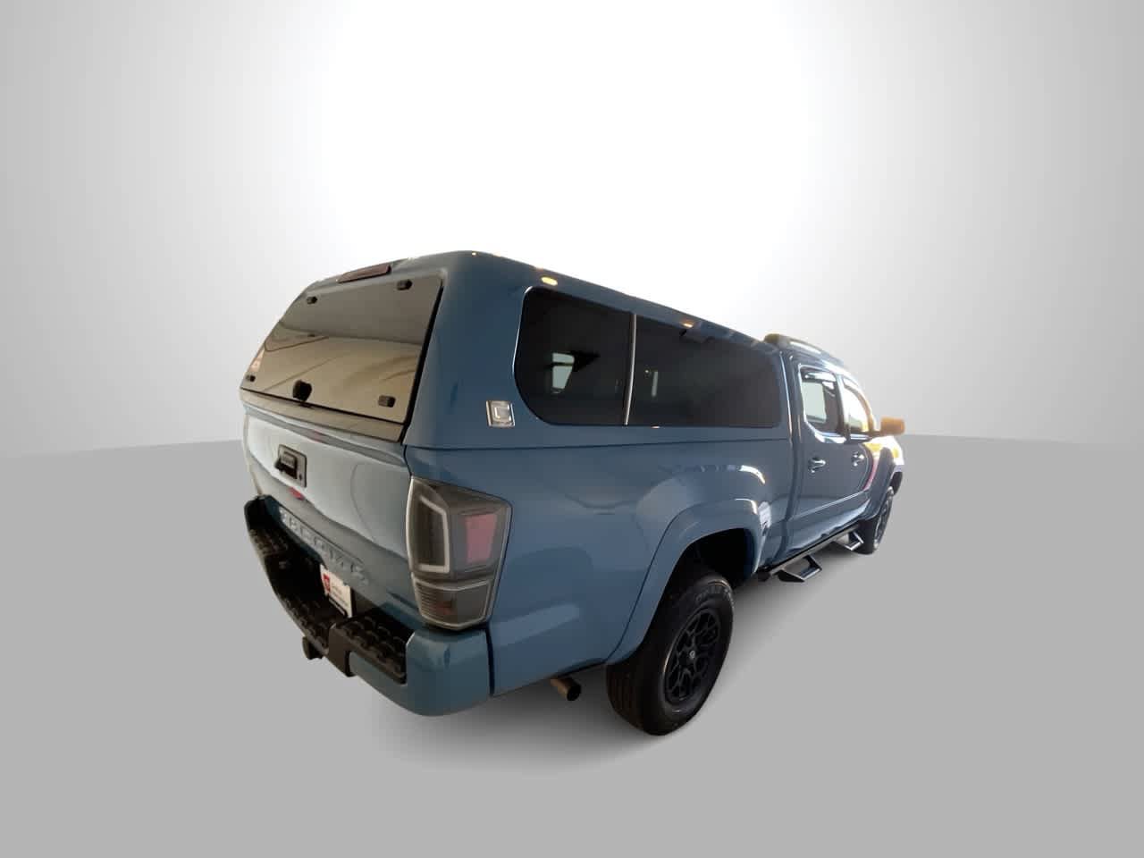 Certified 2019 Toyota Tacoma SR5 AWD/4WD image 8