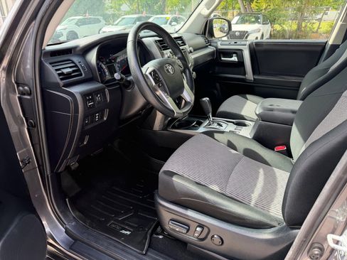 Used 2016 Toyota 4Runner SR5 RWD image 11
