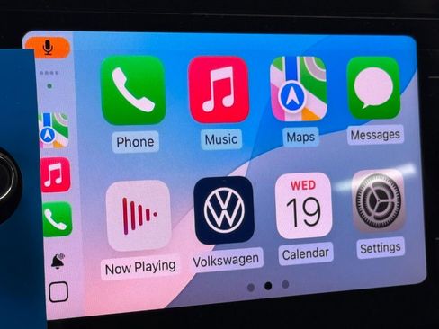 New 2025 Volkswagen Taos SE image 31