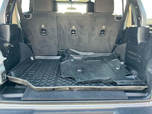 Used 2020 Jeep Wrangler Unlimited Sport S image 19