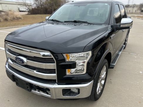 Used 2016 Ford F150 Lariat image 2