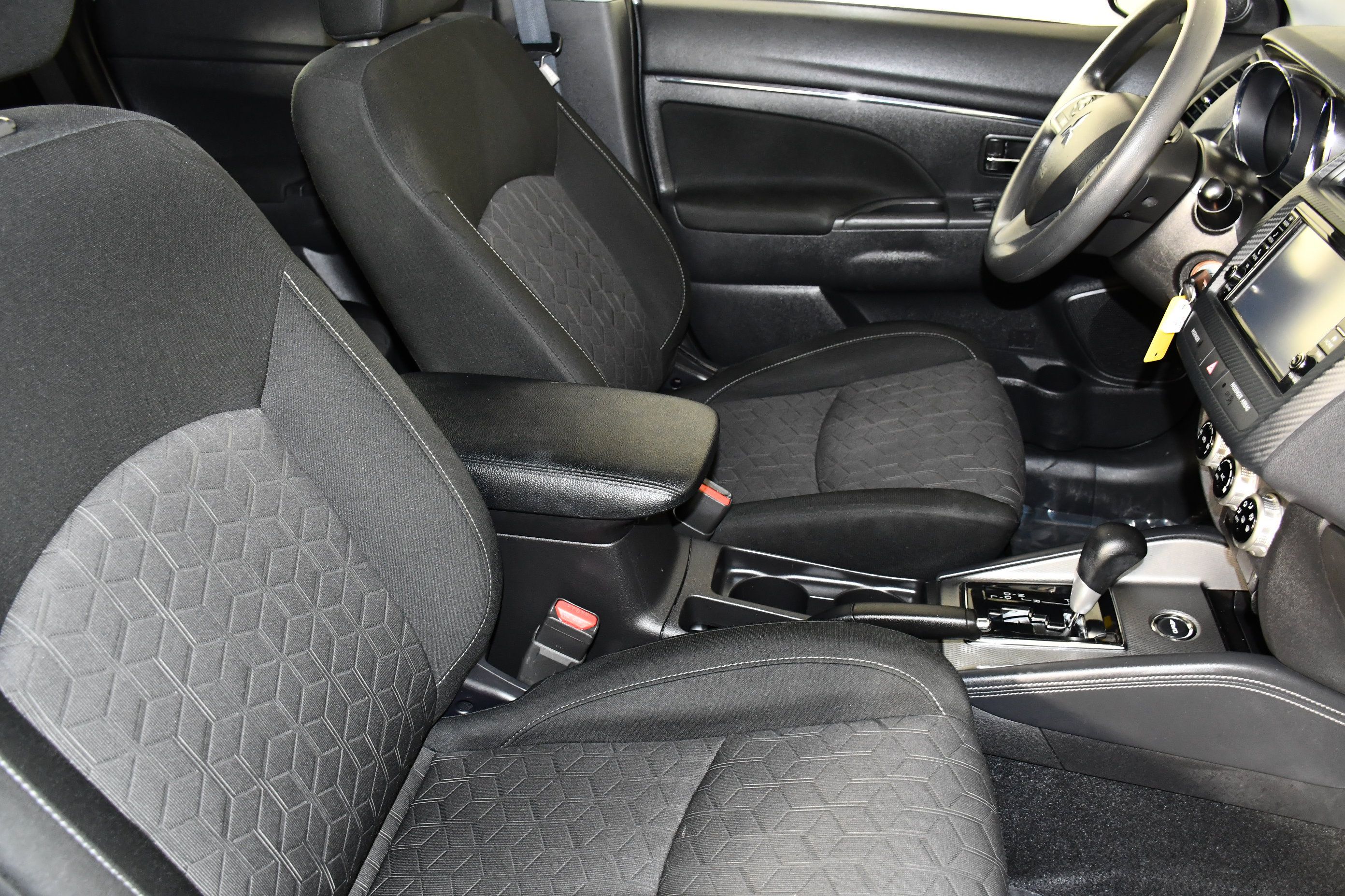 Used 2024 Mitsubishi Outlander Sport SE AWD/4WD image 39