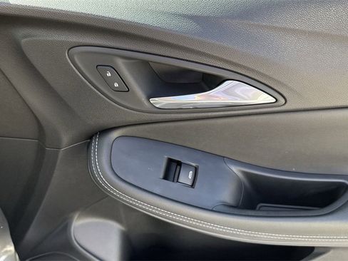 Used 2022 Buick Encore GX Select image 44