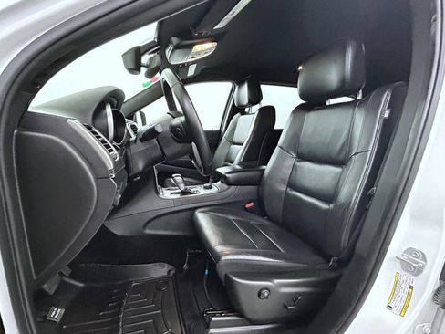 Used 2018 Jeep Grand Cherokee Limited image 10
