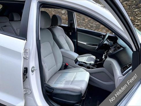 Used 2017 Hyundai Tucson SE AWD/4WD image 7