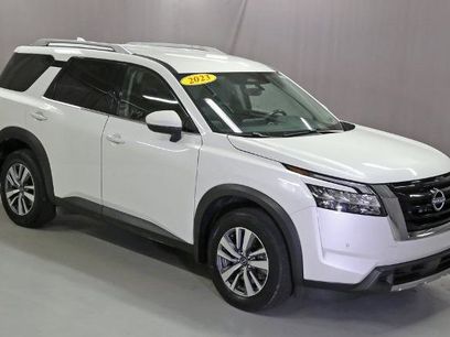 Certified 2023 Nissan Pathfinder SL