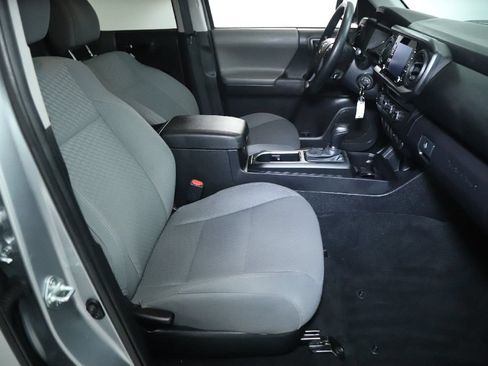 Used 2023 Toyota Tacoma SR AWD/4WD image 31