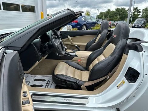 Used 2008 Chevrolet Corvette Convertible w/ Preferred Equipment Group RWD image 15