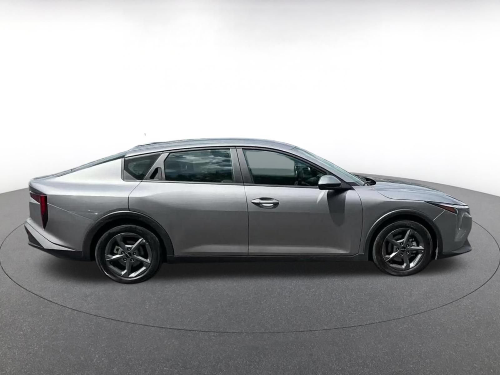 Used 2025 Kia K4 FWD image 15
