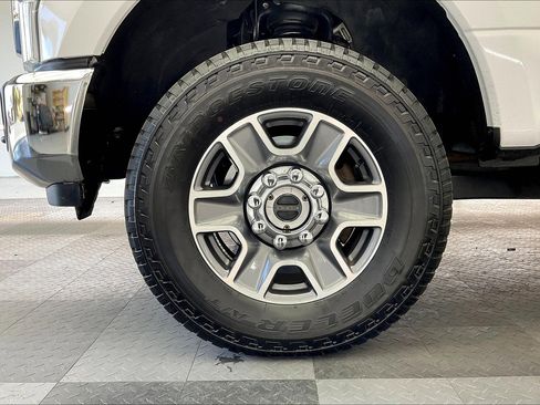 Used 2020 Ford F250 Lariat w/ Lariat Value Package image 8