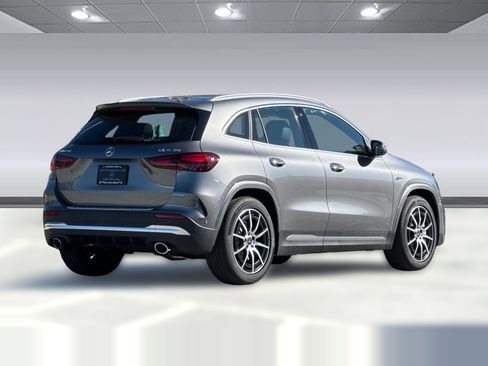 New 2026 Mercedes-Benz GLA 35 AMG 4MATIC image 8