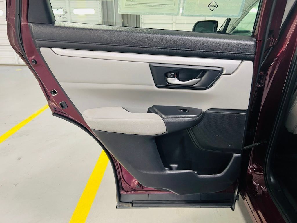 Used 2017 Honda CR-V LX image 24