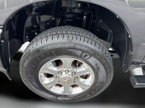 Used 2024 RAM 2500 Big Horn w/ Sport Appearance Package AWD/4WD image 19