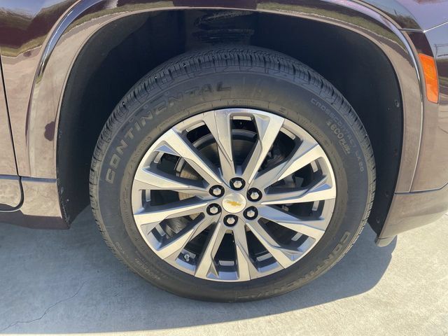 Used 2023 Chevrolet Traverse Premier FWD image 33