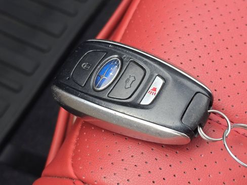 Used 2017 Subaru Legacy 3.6R Limited image 34