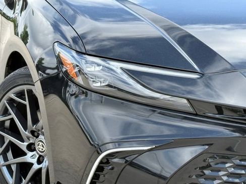 Used 2025 Toyota Camry XSE FWD image 3