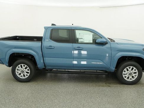 New 2026 Toyota Tacoma SR5 RWD image 39
