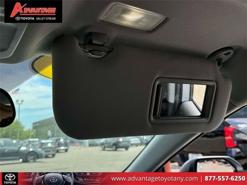 Used 2023 Toyota Camry SE image 34