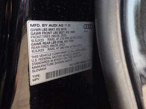 Used 2021 Audi RS Q8 w/ Carbon Optic Package AWD/4WD image 33