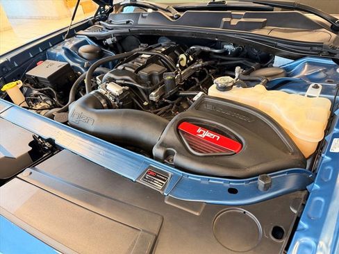 Used 2022 Dodge Challenger R/T w/ Blacktop Package image 11