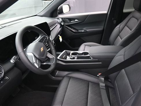 New 2026 Chevrolet Equinox LT w/ Convenience Package II image 8