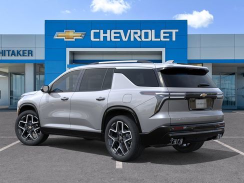 New 2026 Chevrolet Traverse High Country FWD image 3