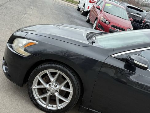Used 2010 Nissan Maxima 3.5 SV w/ Sport Pkg FWD image 3