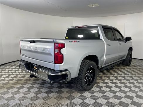 Used 2020 Chevrolet Silverado 1500 LT image 24