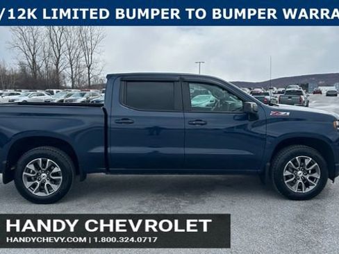 Certified 2022 Chevrolet Silverado 1500 RST image 2
