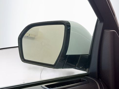 Used 2024 Ford Expedition Max XLT image 16