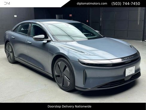 Used 2024 Lucid Air Touring image 8