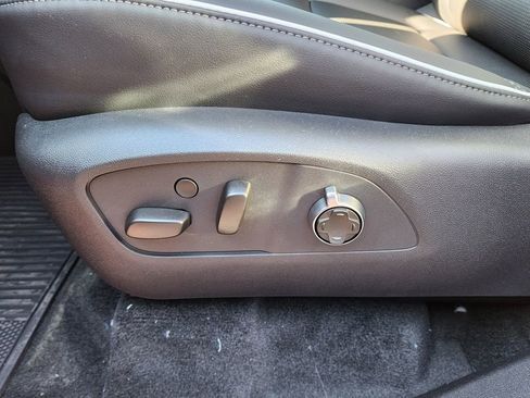 New 2026 Buick Enclave Avenir w/ Super Cruise Package image 18