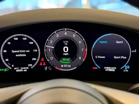 Used 2025 Porsche Panamera Turbo S image 33