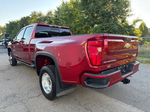 Used 2022 Chevrolet Silverado 3500 High Country w/ Safety Package II AWD/4WD image 4