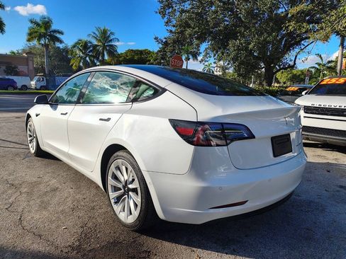 Used 2022 Tesla Model 3 Long Range AWD/4WD image 8
