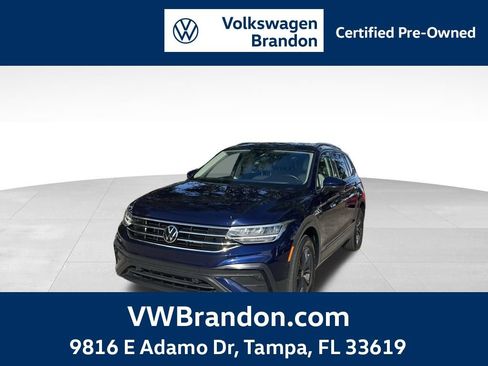 Used 2023 Volkswagen Tiguan SE image 1