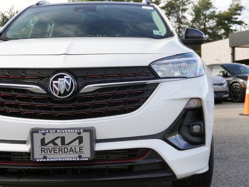 Used 2020 Buick Encore GX Preferred w/ Sport Touring Package image 13