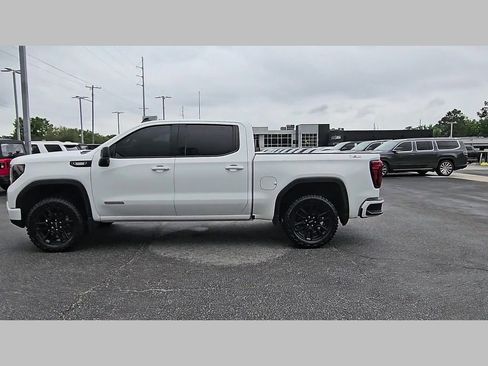 Used 2024 GMC Sierra 1500 Elevation w/ LPO, Elevation Black Package AWD/4WD image 30