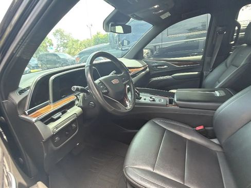 Used 2021 Cadillac Escalade ESV Luxury RWD image 5