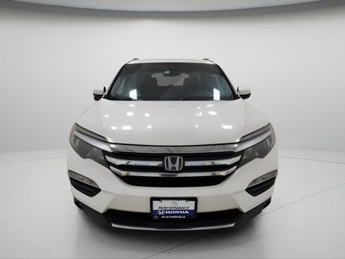 Used 2018 Honda Pilot Touring image 2