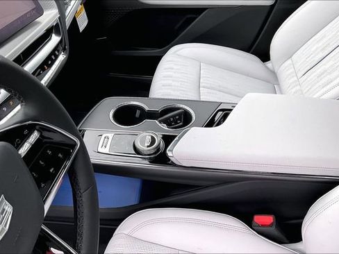 New 2026 Cadillac Lyriq Sport image 9