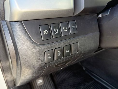 Used 2018 Toyota Highlander Limited Platinum image 13