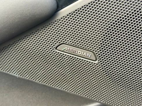 Used 2024 Land Rover Range Rover Velar Dynamic SE image 6