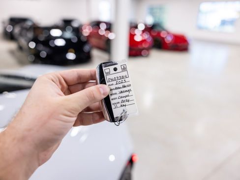 Used 2023 Aston Martin V8 Vantage Coupe RWD image 46